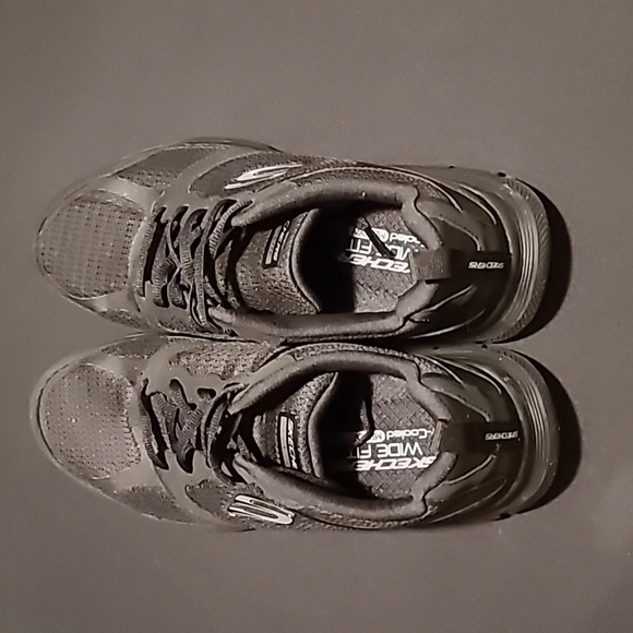 Skechers Flex Appeal 4.0 women's size 9 wide - Picture 3 of 6